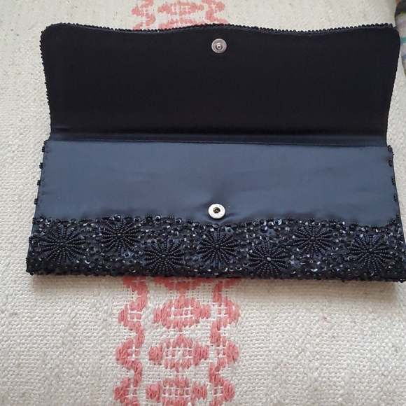 Clutch - Picture 2 of 4